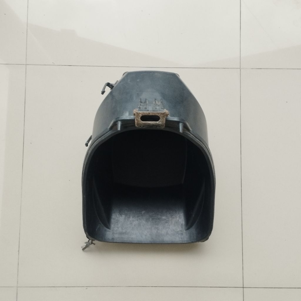 Bagasi jok Honda Supra X 125 helm in original