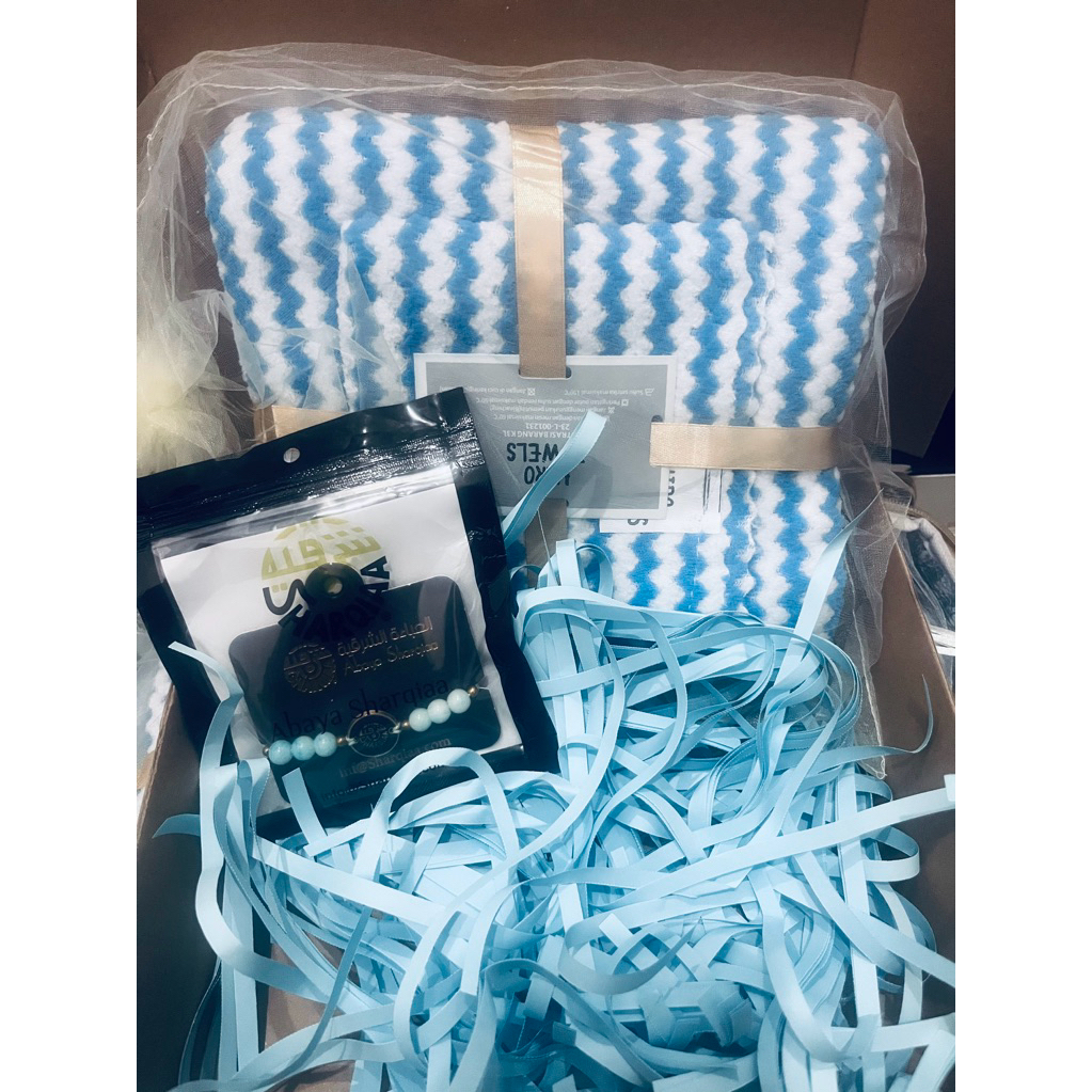 Handuk| Hampers Pernikahan|Hadiah| Unik