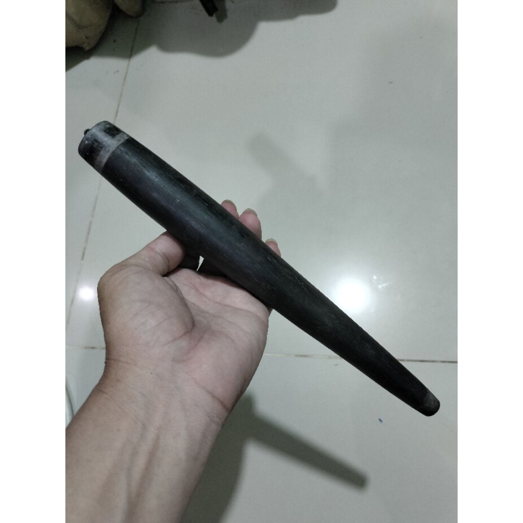 Cemetii kuno kayu Ulin menang olahan tuan guru Martapura