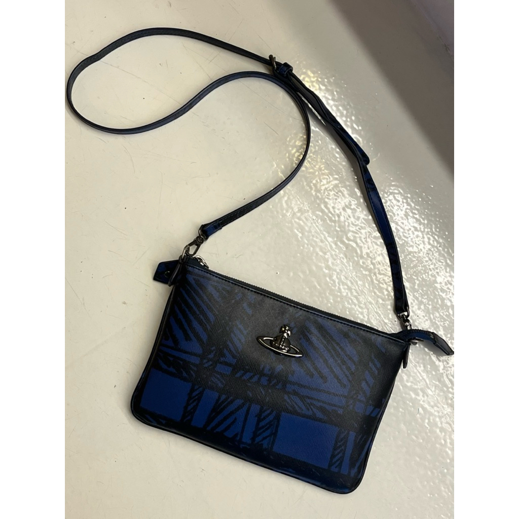 VIVIENNE WESTWOOD SLINGBAG