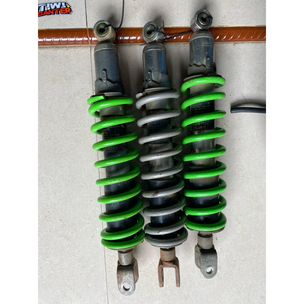 MONOSHOCK ORIGINAL COPOTAN KLX 150 KONDISI NORMAL TINGGAL PASANG