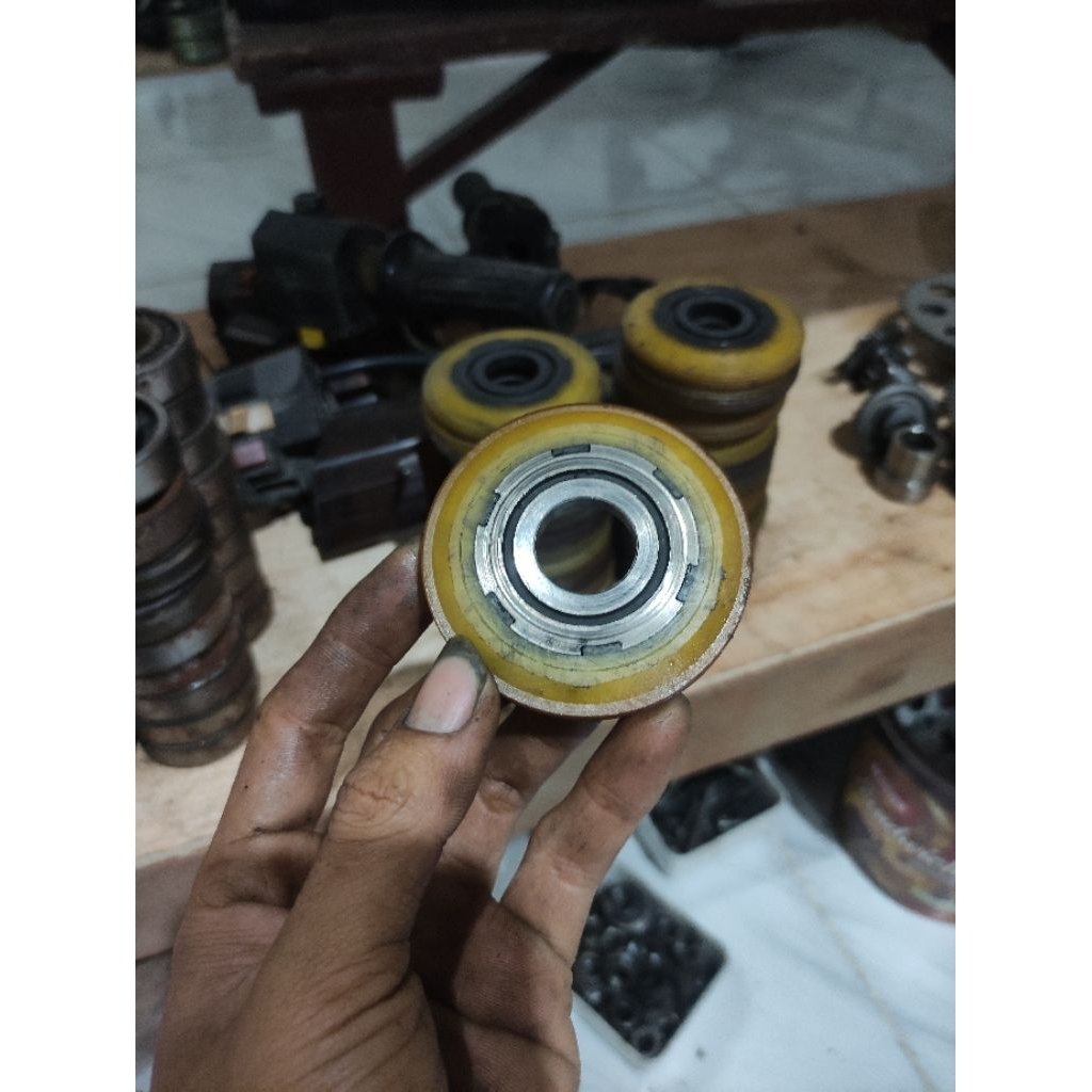 gigi pompa oli fizr force1 Original