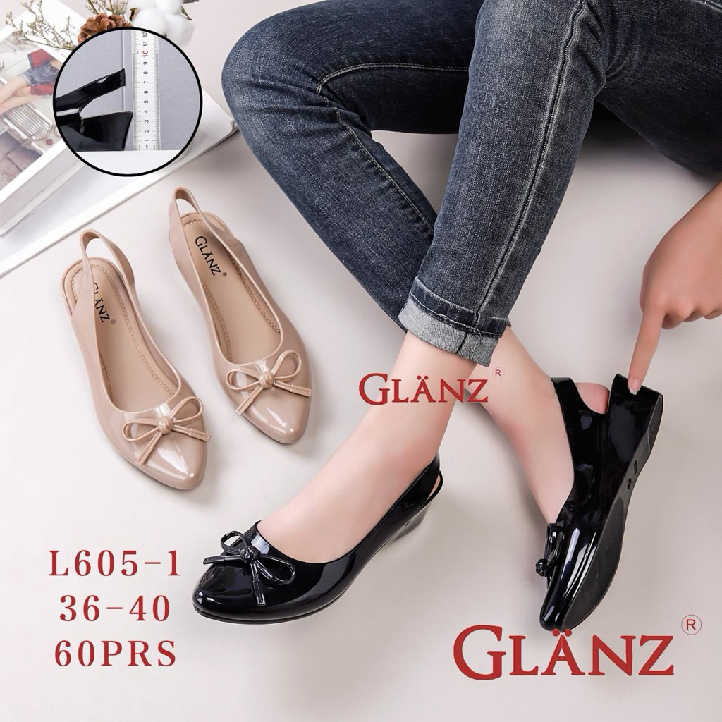 Sepatu Karet Jelly Glossy Pita Wedges Tali Belakang L 605