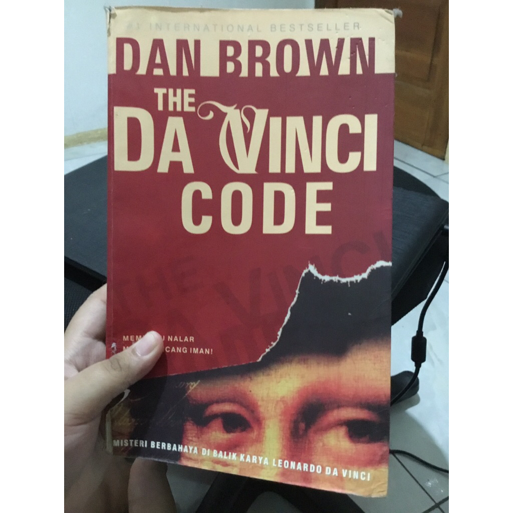 [PRELOVED] Buku THE DA VINCI CODE by Dan Brown