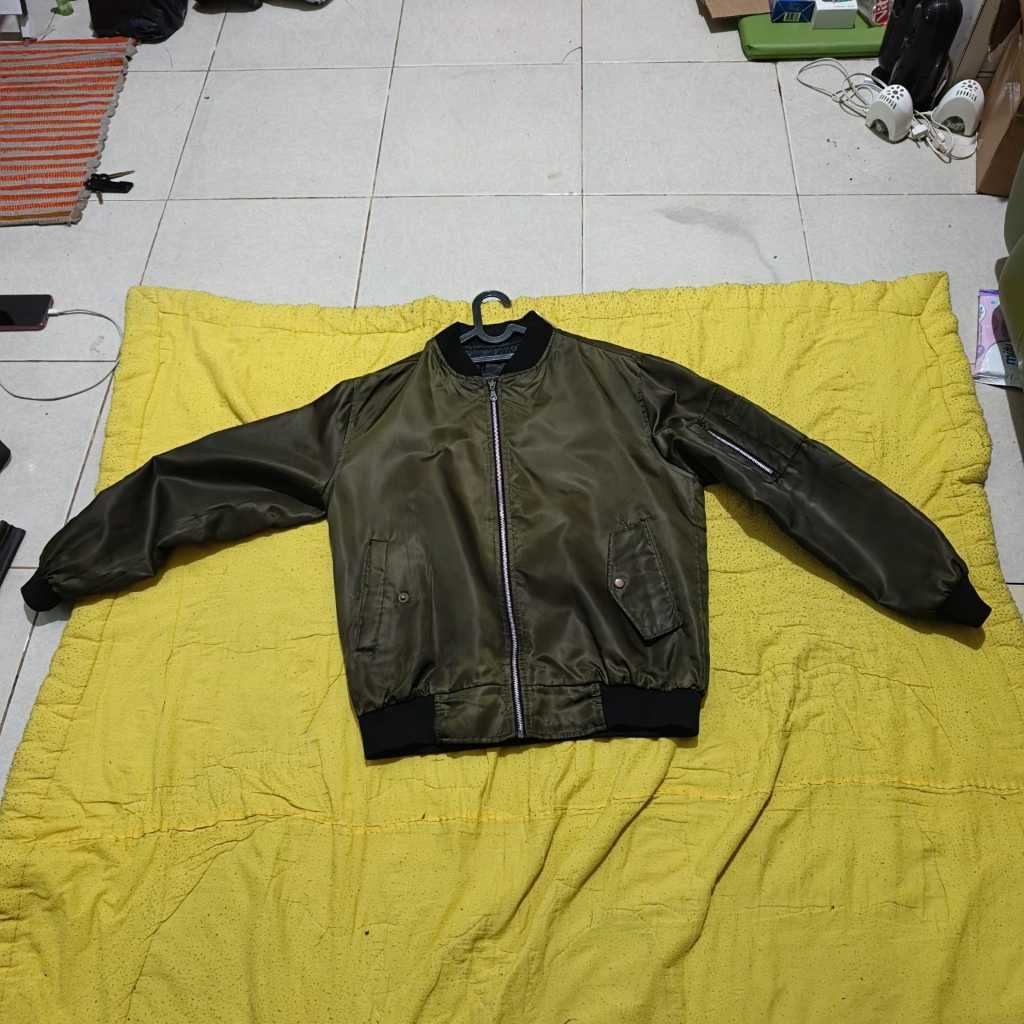 Jaket Bomber Hijau (Second)