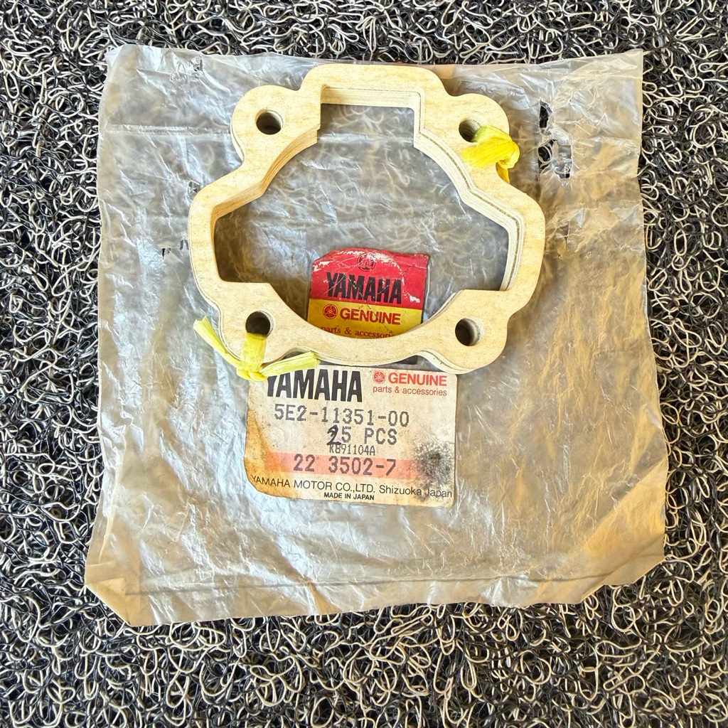 Paking Blok Bawah Yamaha L2 Super Original 5E2-11351-00