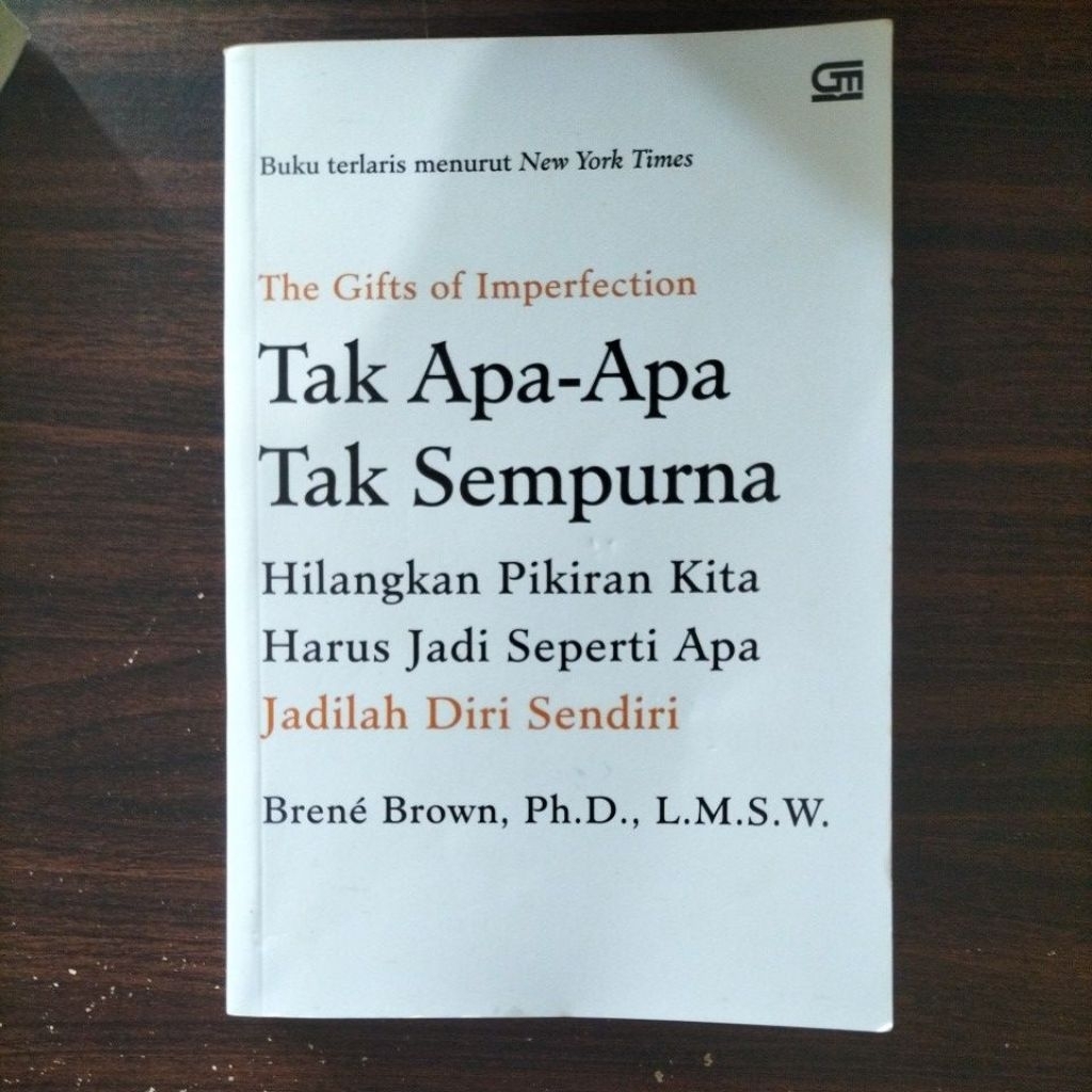 Preloved Buku The Gifts of Imperfection Tak Apa-Apa Tak Sempurna