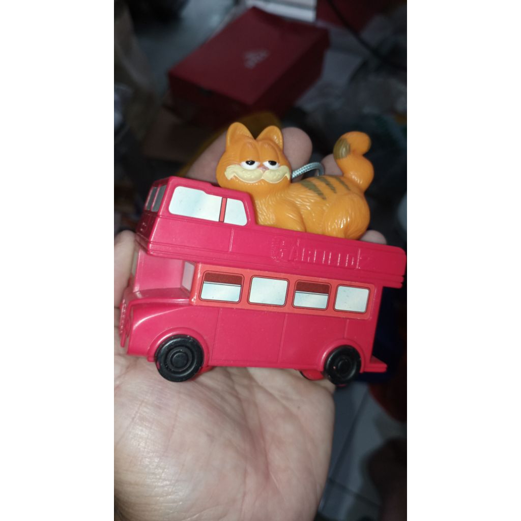 mini figure garfield hadiah fastfood toys