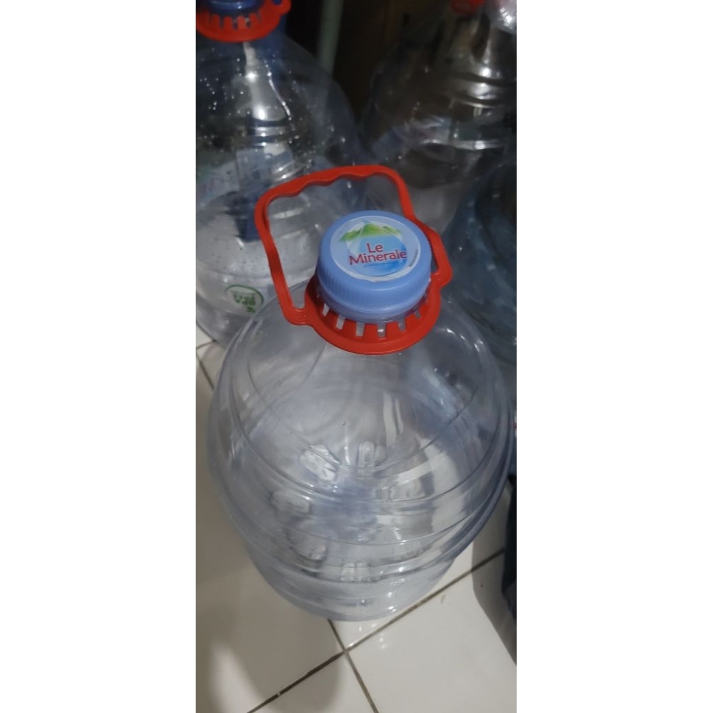 Galon Le Mineral Bekas Kosongan 15liter