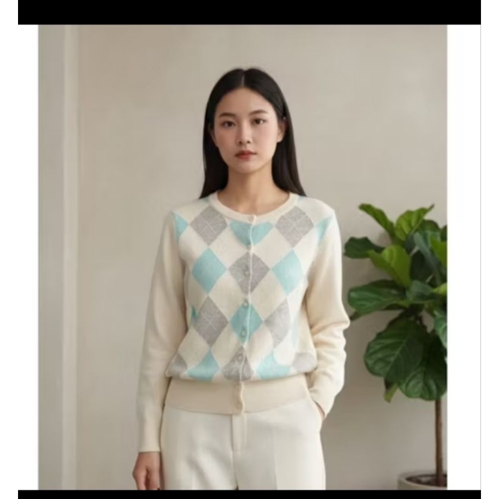 cardigan dan sweater kotak kotak wanita