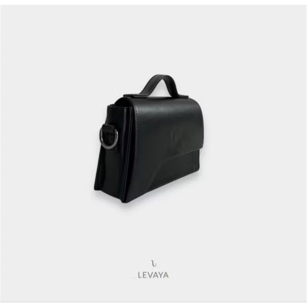 PRELOVED LEVAYA BAG HITAM