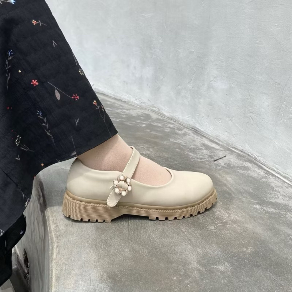 Sepatu I look shoes 3 size 37 (23,5cm)