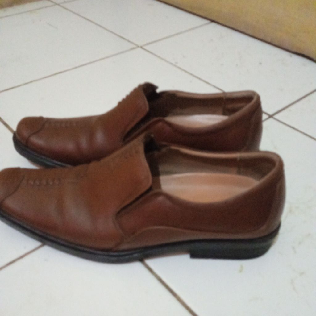 sepatu kulit original second size 39-40