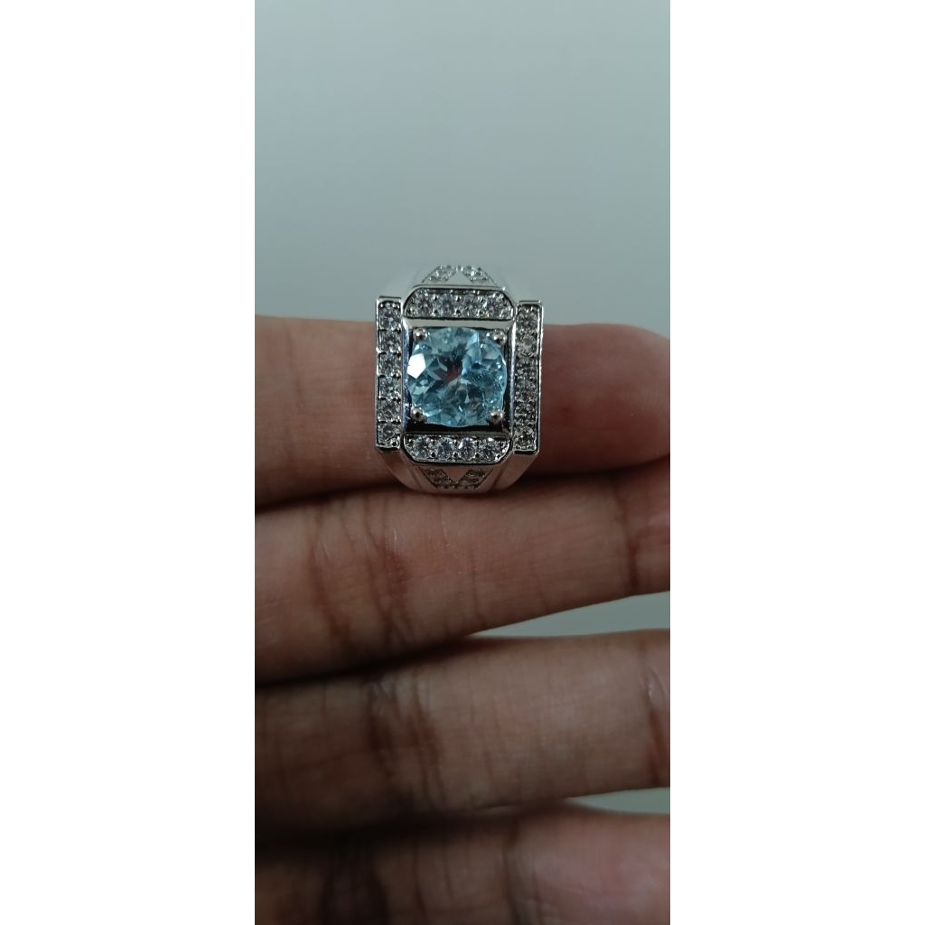 NATURAL BLUE TOPAZ