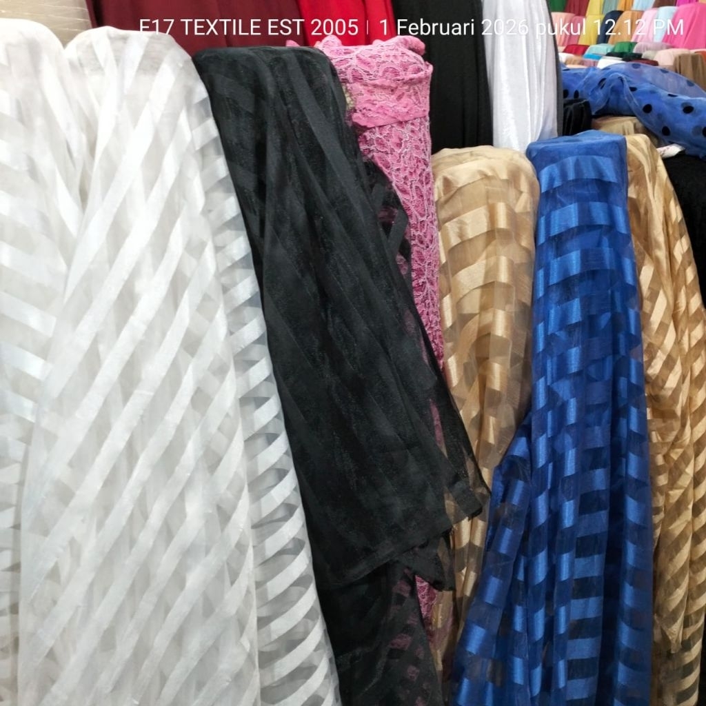 HARGA/0,5 M / KAIN ORGANZA MOTIF STRIPE / KAIN ORGANZA KACA / BAHAN ORGANZA MOTIF SALUR KAIN