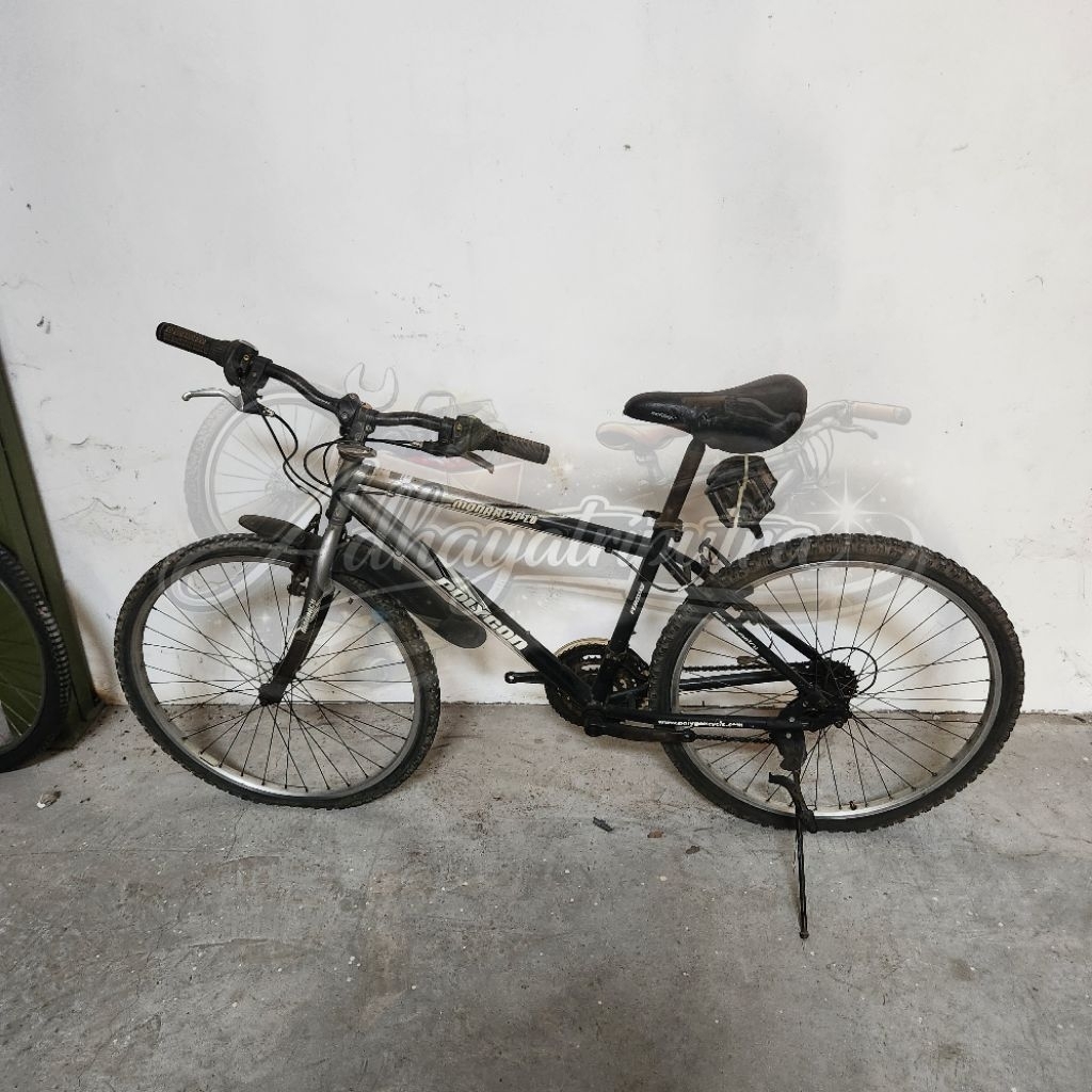 31126MTPMVB1444 SEPEDA SECOND MTB 26 POLYGON MONARCH 1 VINTAGE BLUE PJOOO OO5 seperti foto apa adany