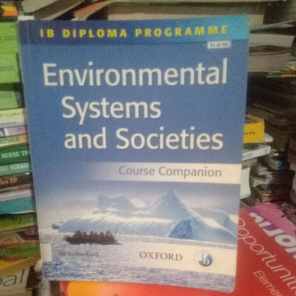 buku Environmental system and societies course companion