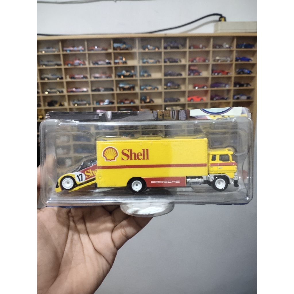 Hotwheels porsche 962 Team transport Shell