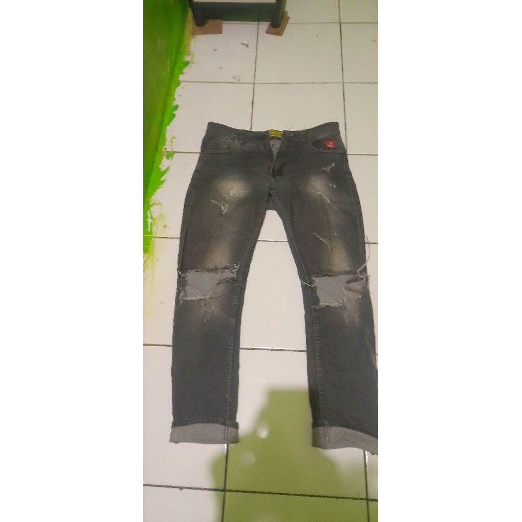 celana denim second