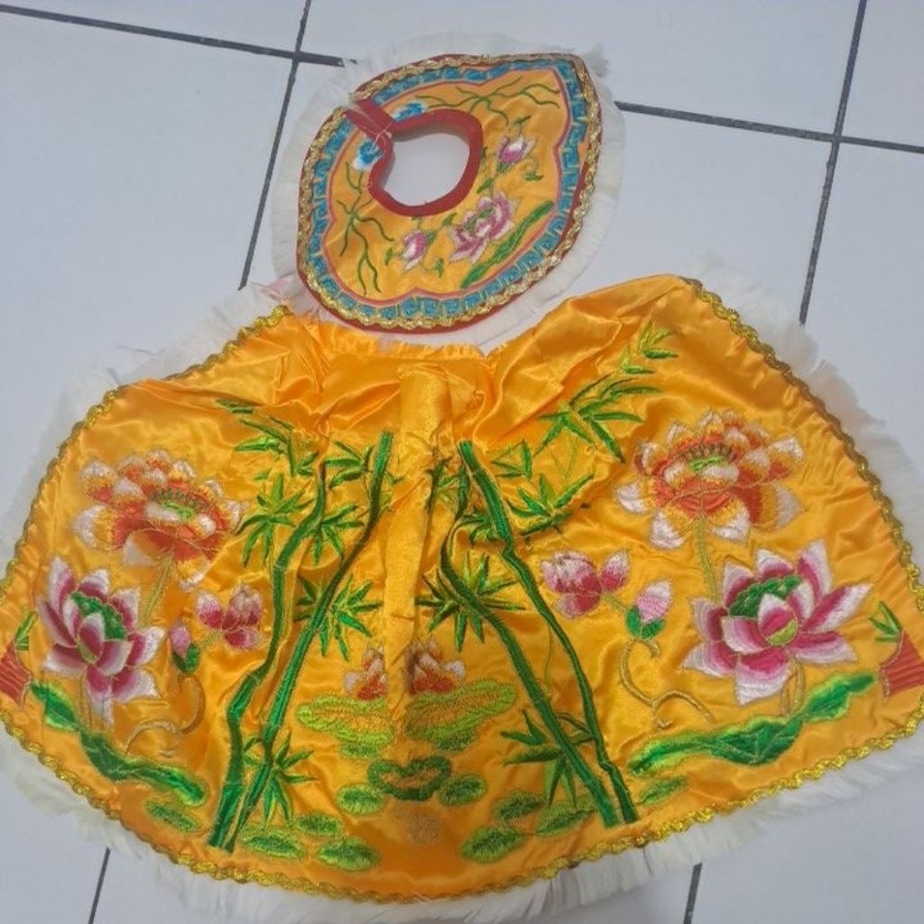 jubah patung dewi kwan im kuning teratai 12inch
