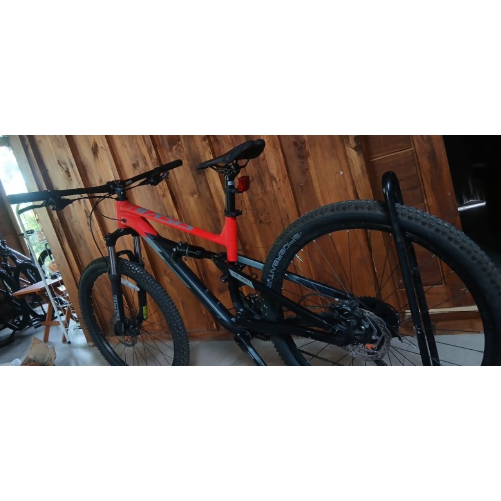 Sepeda Polygon Siskiu D5 thn 2022 size M27.5 second