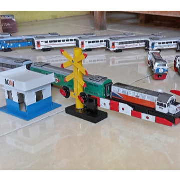 HNS Mainan miniatur Kereta Api Indonesia Lokomotif Gerbong, mainan kereta api KAI ( handmade )