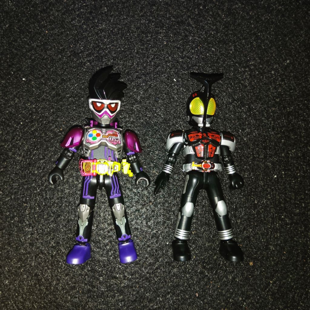 Bulukes Kamen Rider set - Kamen Rider Genm + Dark Kabuto Bib