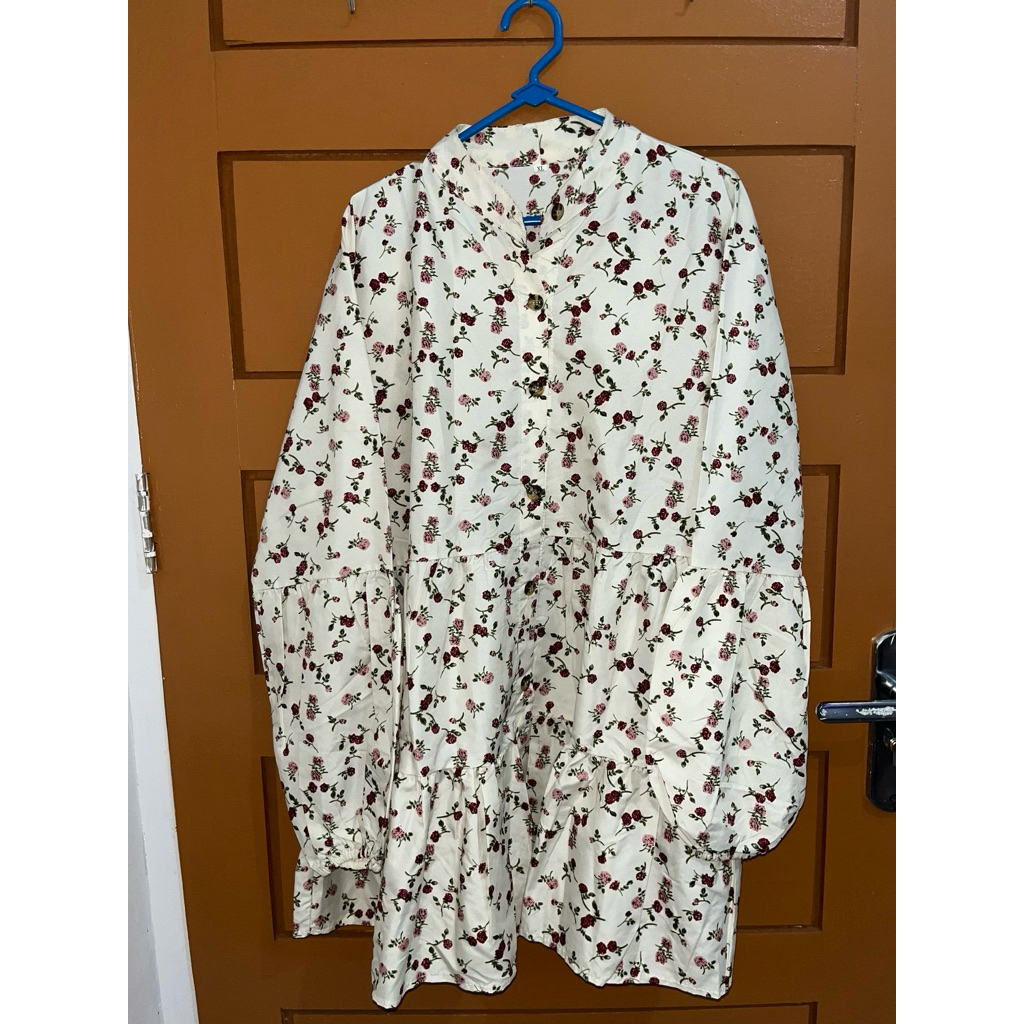 Dress Wanita Putih Motif Bunga | Preloved | Simple & Manis