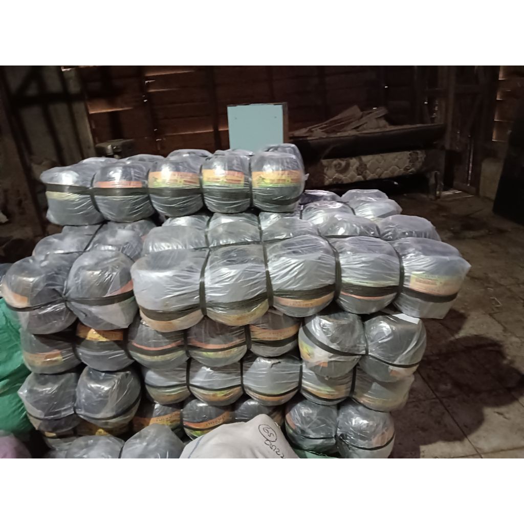 Tali Rafia Bal / Tali Plastik Hitam bal