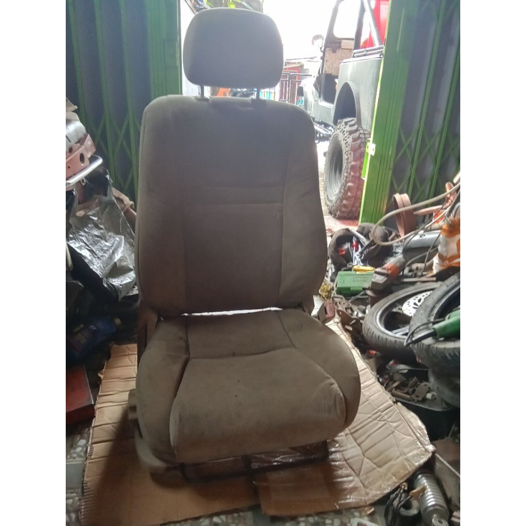 jok supir Innova lama