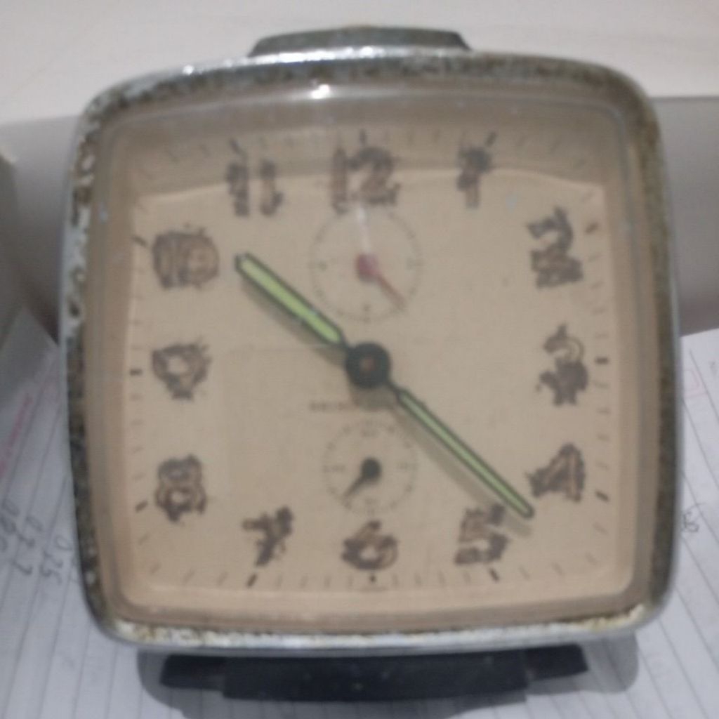 jam weker jadul seiko corona