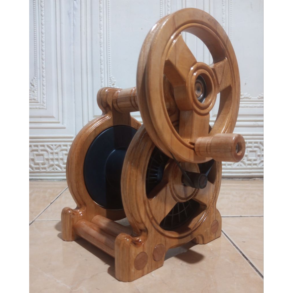 katrol gulungan benang layang layang