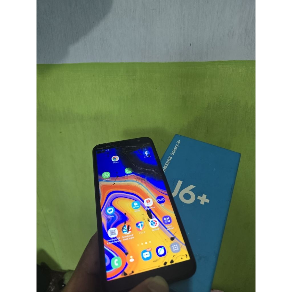Samsung j6 plus ram 4 64 minusnlcd hp kotak