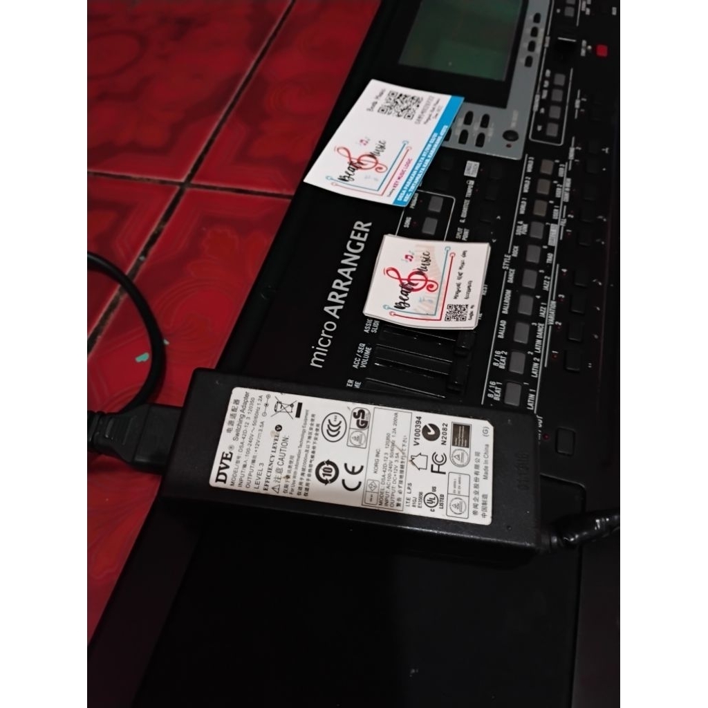 piano digital/ organ tunggal/ keyboard music/ korg micro arranger kondisi mulus second