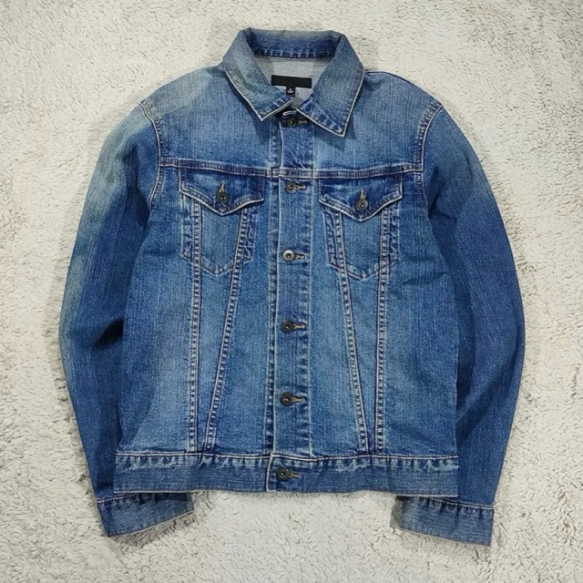 UNIQLO JACKET TRUCKER DENIM WHASED BLUE