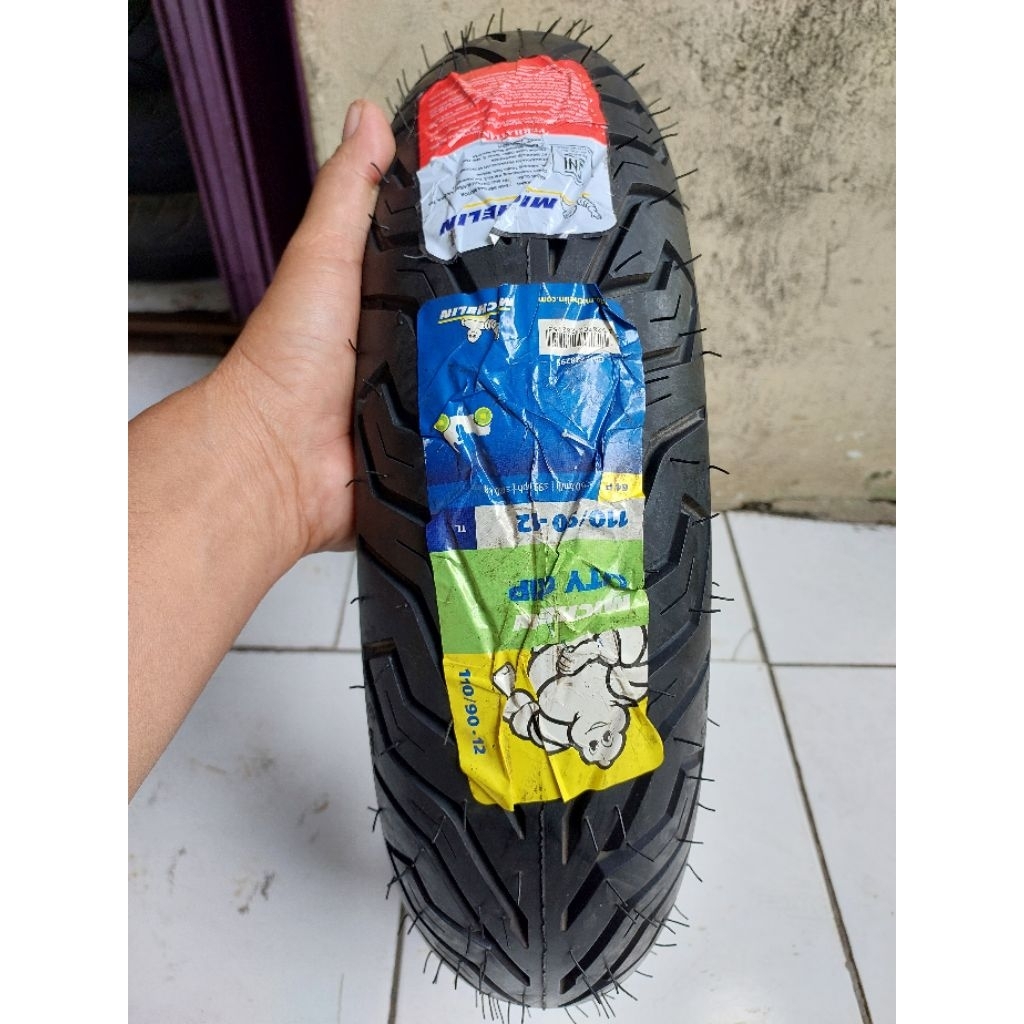 michelin city grip. 110/90-12 ban belakang scoopy donat baru