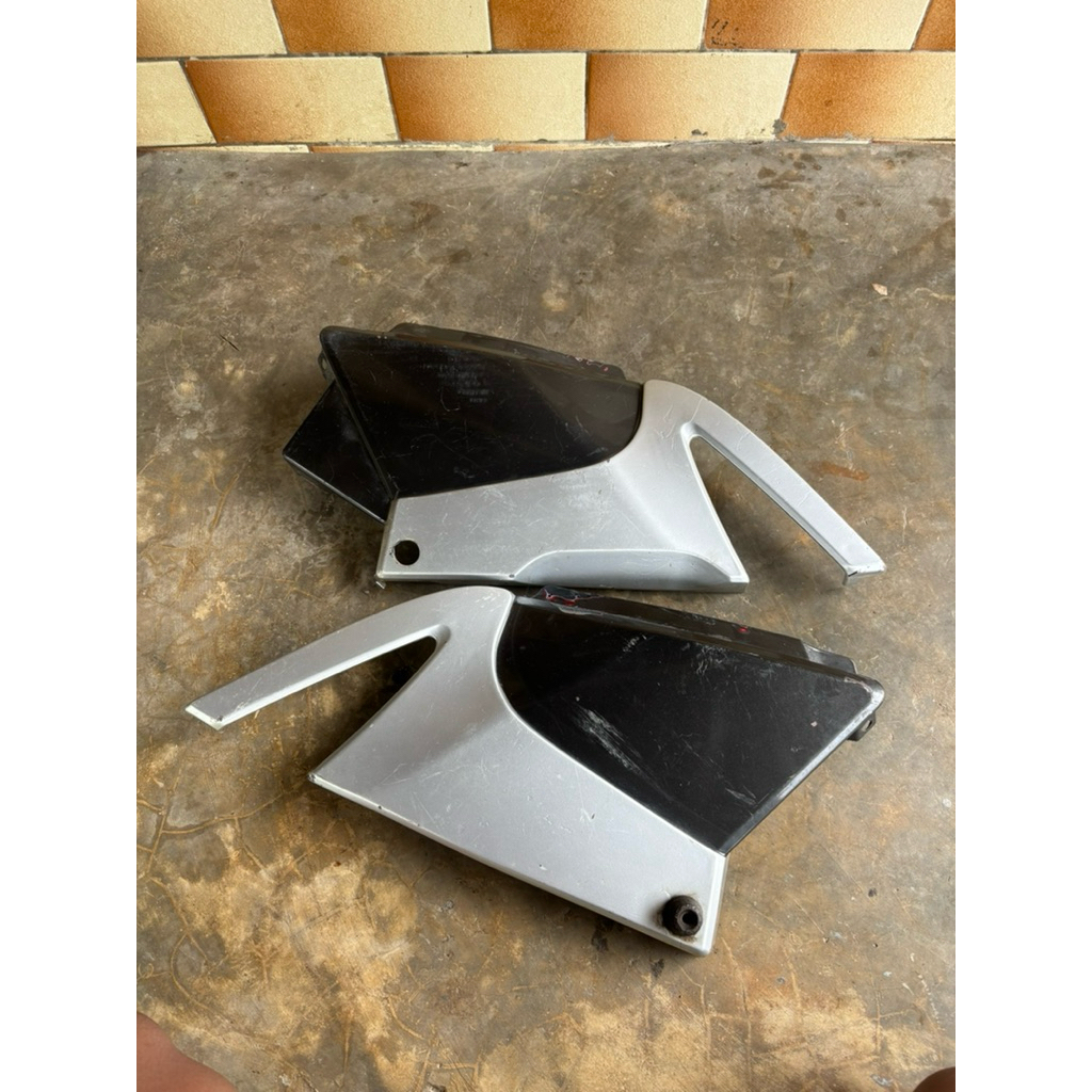 cover bok box aki tutup aki tiger revo kempolan aki tiger revo original cepotan