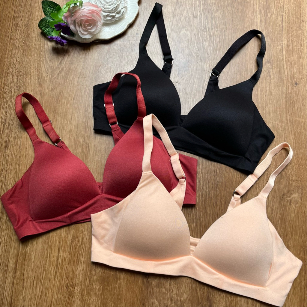 BRANDED BRA TANPA KAWAT BUSA TIPIS RATA BRALETTE SIZE 32B B70 34A A75 34C C75