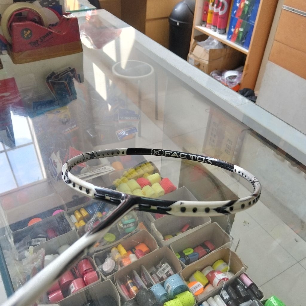 RAKET BADMINTON WILSON K FACTOR PRODUK ORIGINAL