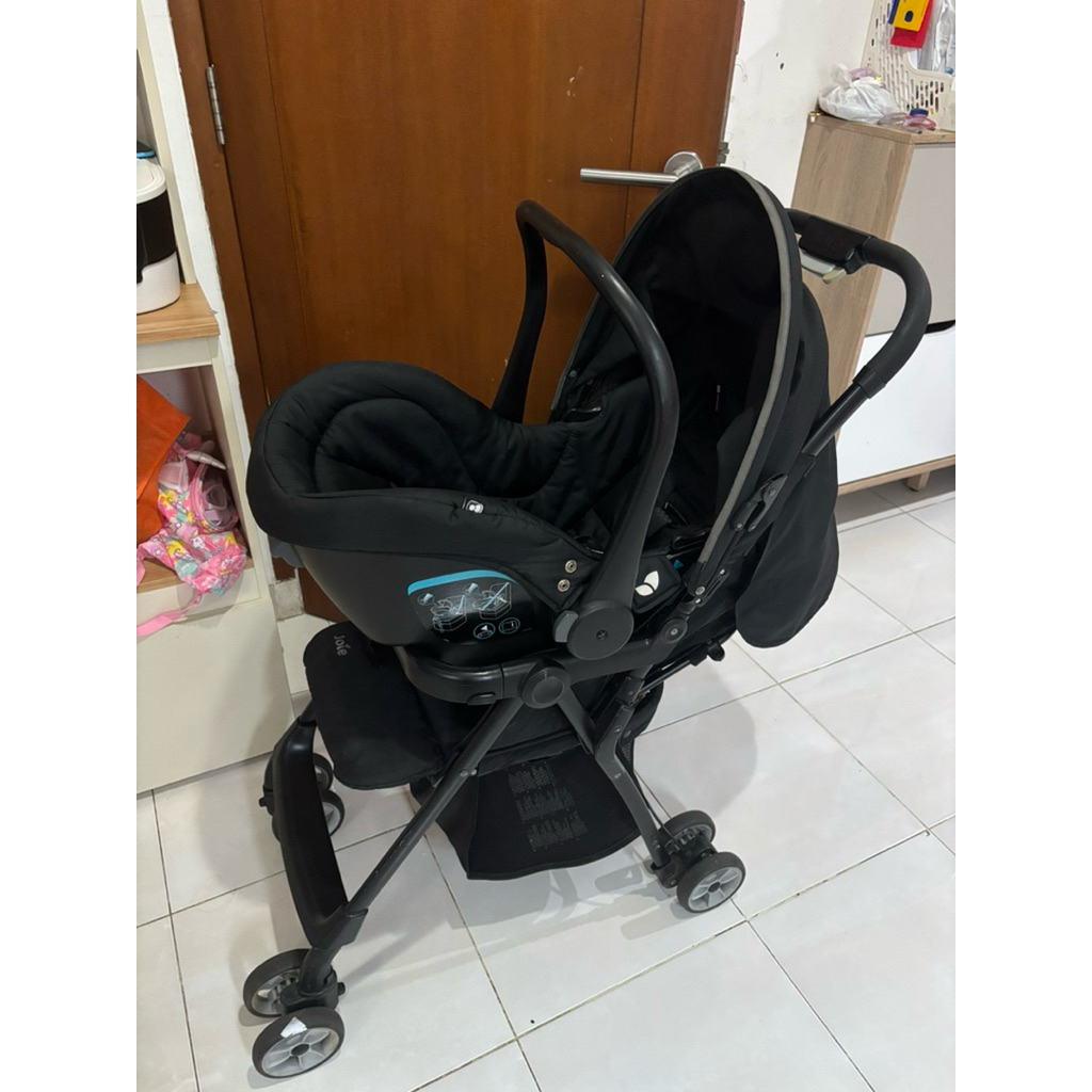 (Preloved) Stroller Car Seat Joie Juva