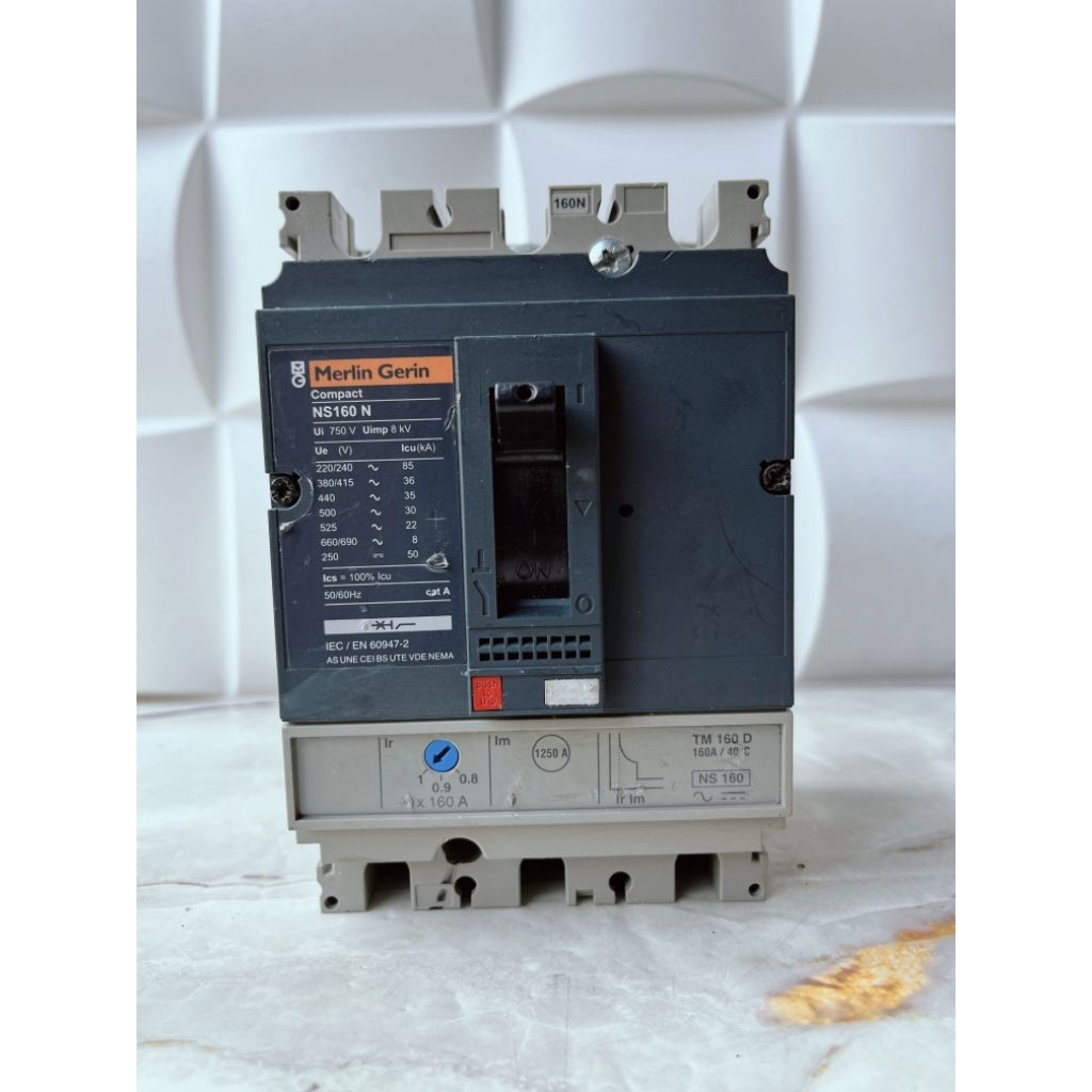 MCCB Merlin Gerin NS160 N 3PHASE 100-160Ampere