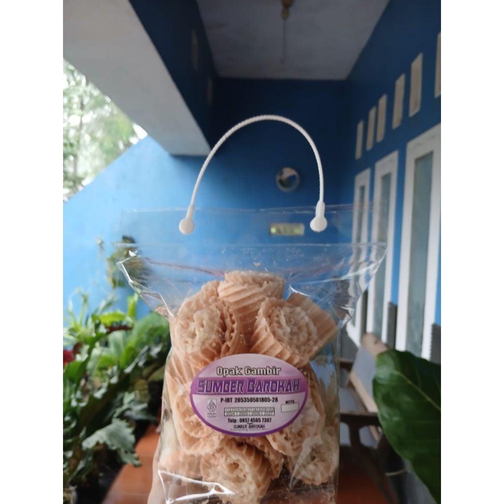 Opak Gambir Rasa jahe-wijen khas Blitar