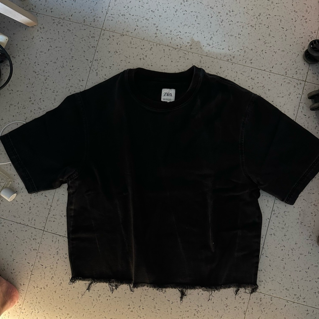 [preloved] Kaos Zara Pria (croptop)