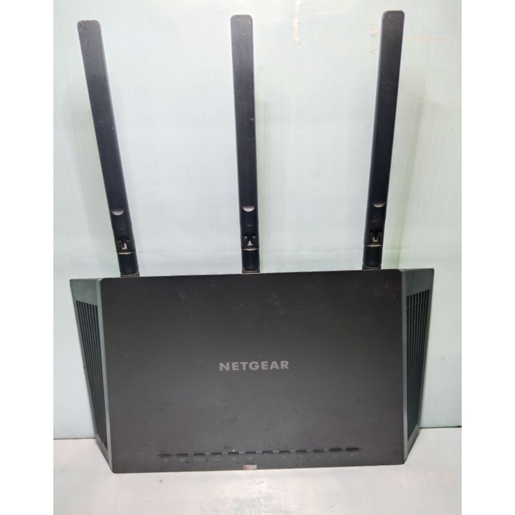 ROUTER NETGEAR R7000_AC19000 DUAL BAND WIFI SMART ROUTER_TESS NORMAL UNIT ONLY