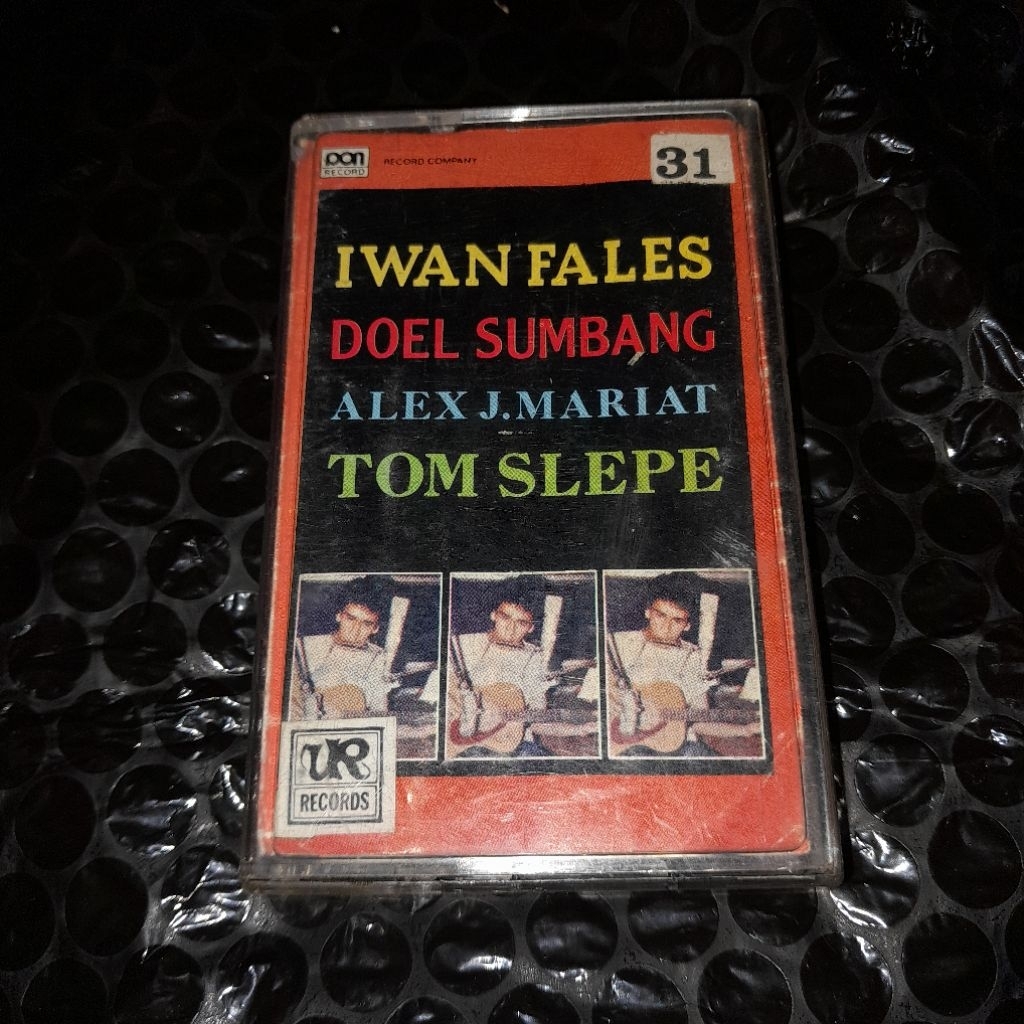 kaset pita iwan fals,doel sumbang,alex j.mariat,tom slepe