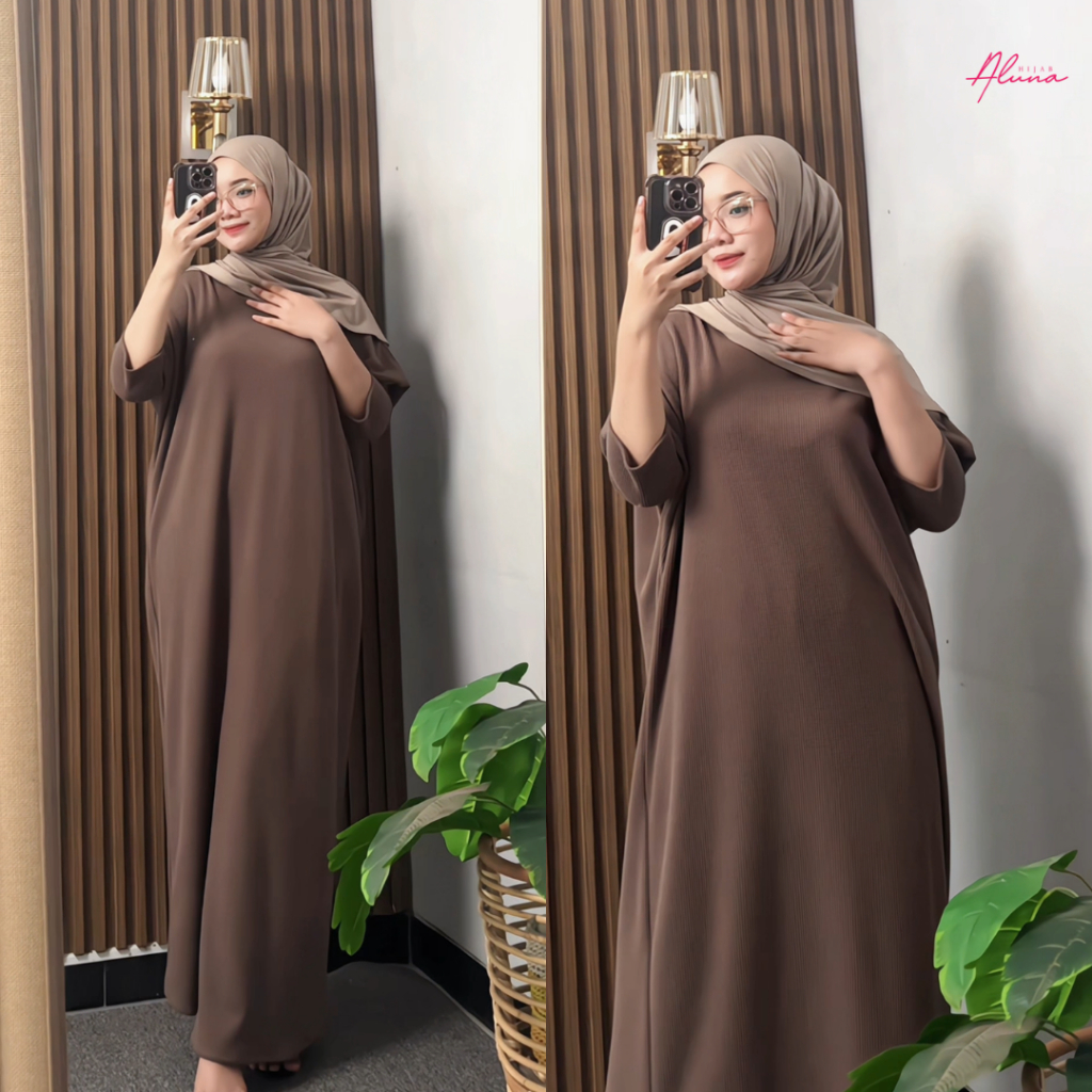 Hijab Aluna | Clara Dress Midi Abaya Gamis Batwing Knit Kaos Oversize Daily Outfit
