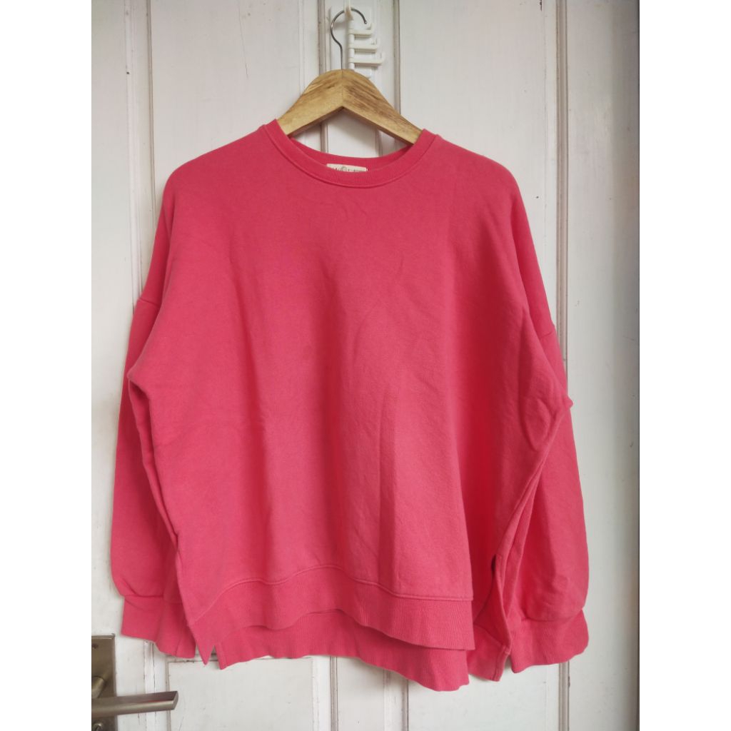 Preloved SWEATER PINK FANTA