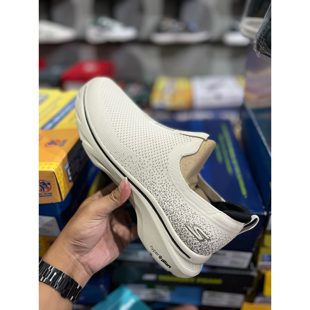 Skechers Go Walk 7 Slip On Men Taupe BNIB