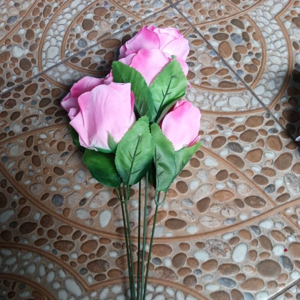 Bunga Mawar Pink Artificial untuk Hiasan Dekorasi Pelaminan dan Pajangan Ruangan