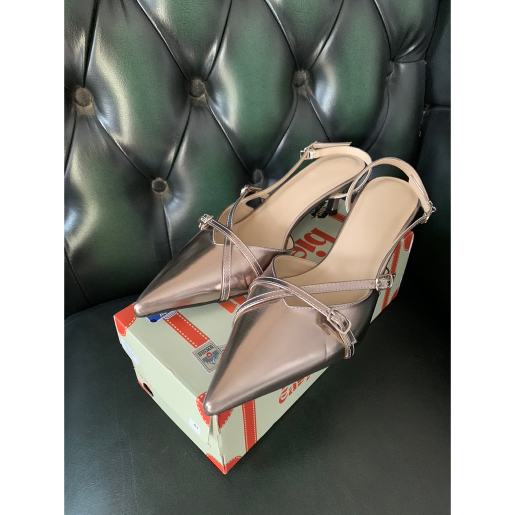 Bien Bali - Hailey Adjustable Buckle Heels (New)